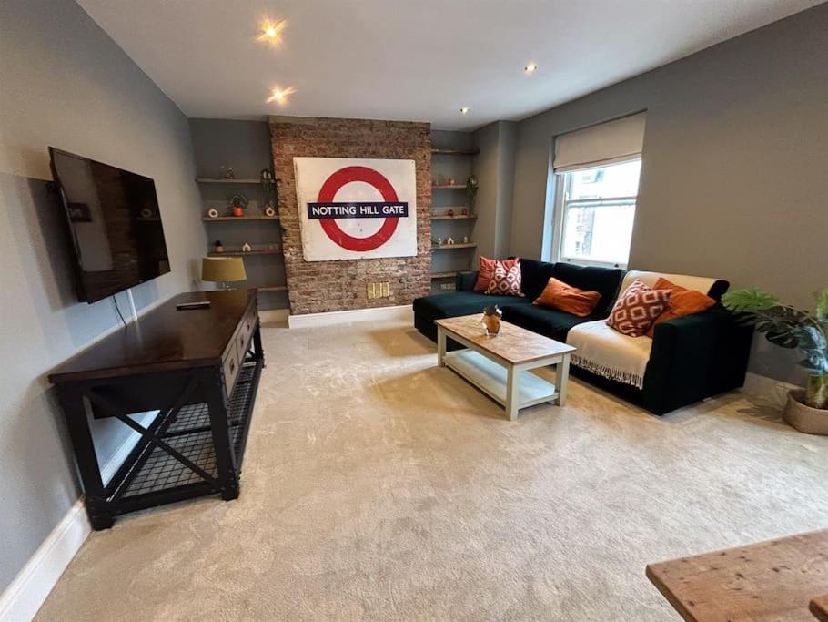 Upscale 3br Duplex Experience The Charm Of Westbourne Grove * Londra